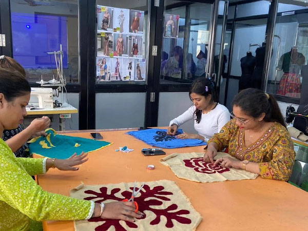 Appliqué Workshop by NIF Global Patna